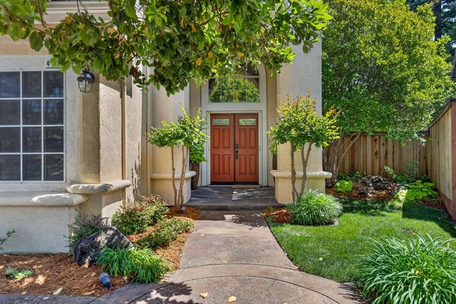 4908 Regal Ct, Rocklin, CA 95765