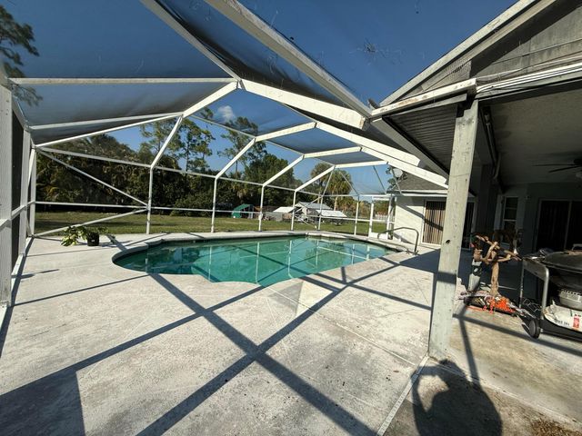 15515 N 94th St Street N, The Acreage, FL 33412