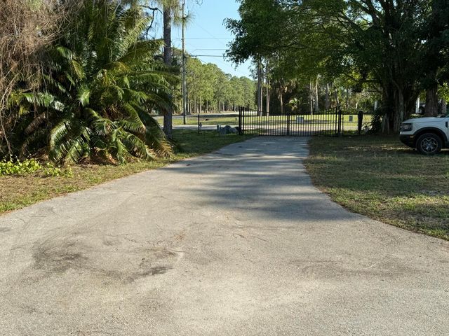 15515 N 94th St Street N, The Acreage, FL 33412