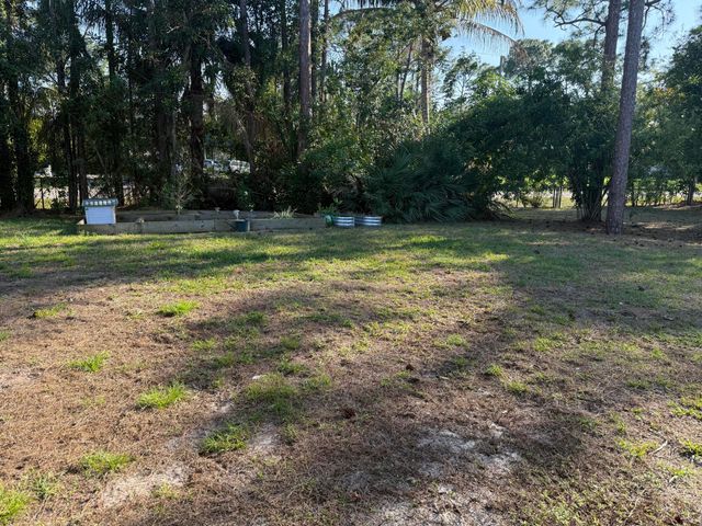 15515 N 94th St Street N, The Acreage, FL 33412