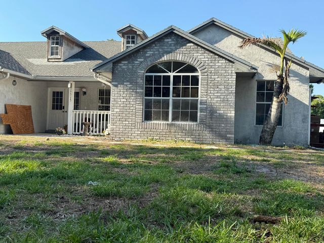 15515 N 94th St Street N, The Acreage, FL 33412