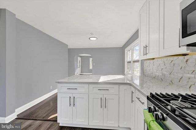 19 BELHAVEN DR, Nottingham, MD 21236