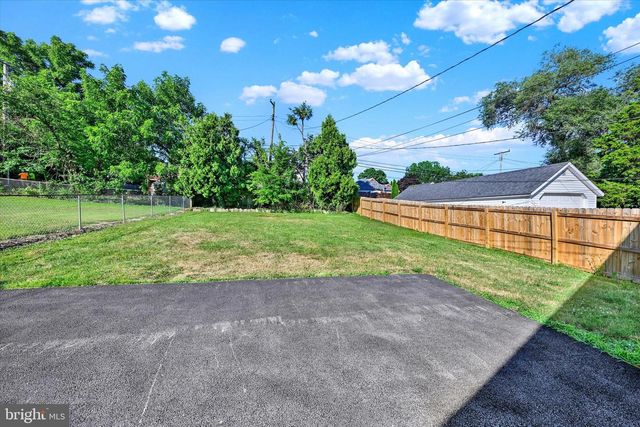 19 BELHAVEN DR, Nottingham, MD 21236