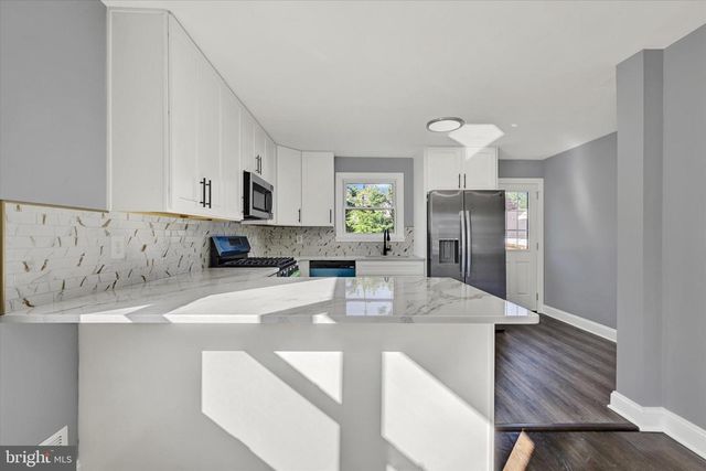 19 BELHAVEN DR, Nottingham, MD 21236