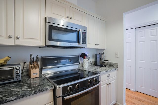 106 13th Street 203, Boston, MA 02129