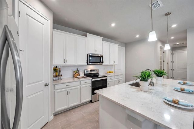 3747 LAUGHING DOVE AVENUE, Sun City Center, FL 33573