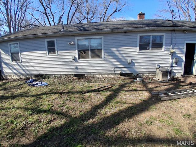 7305 Northern Avenue, Belleville, IL 62223