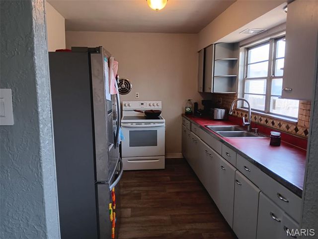7305 Northern Avenue, Belleville, IL 62223