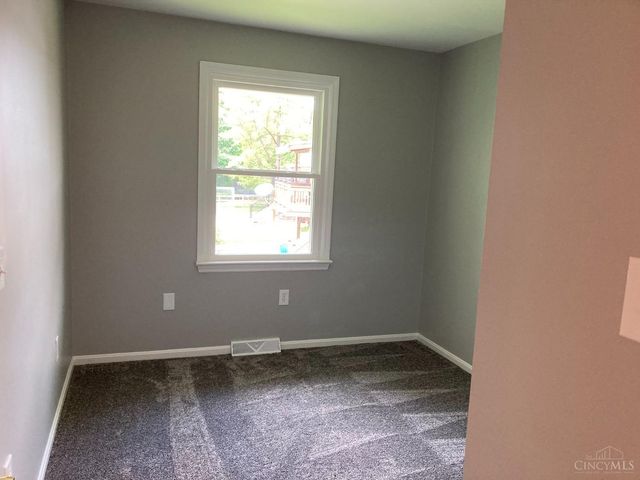 5569 Goldcrest Drive, Green Twp, OH 45238