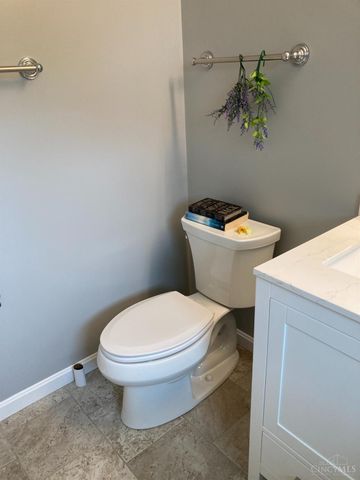 5569 Goldcrest Drive, Green Twp, OH 45238