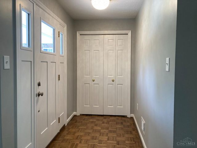 5569 Goldcrest Drive, Green Twp, OH 45238