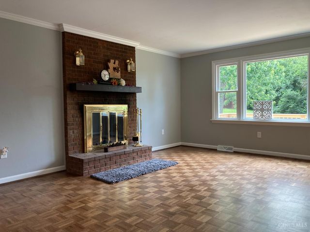 5569 Goldcrest Drive, Green Twp, OH 45238
