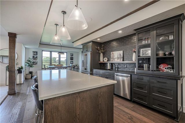 8512 N Booth Avenue, Kansas City, MO 64157