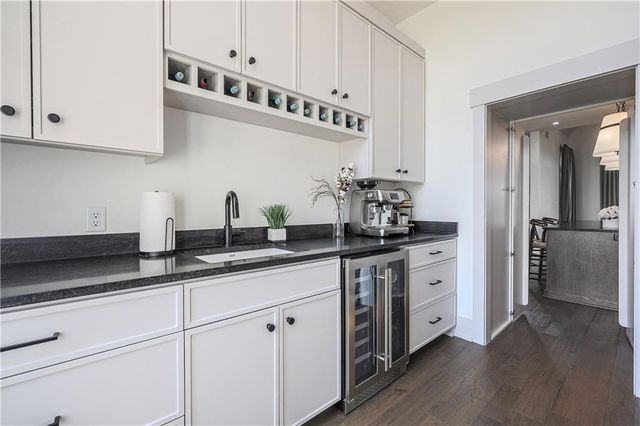 8512 N Booth Avenue, Kansas City, MO 64157