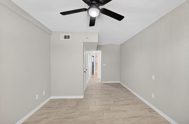 4005 Pleasant Dr, Midland, TX 79703