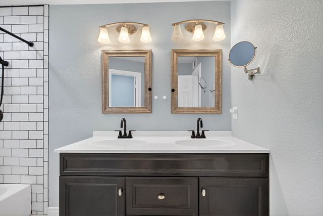 4005 Pleasant Dr, Midland, TX 79703