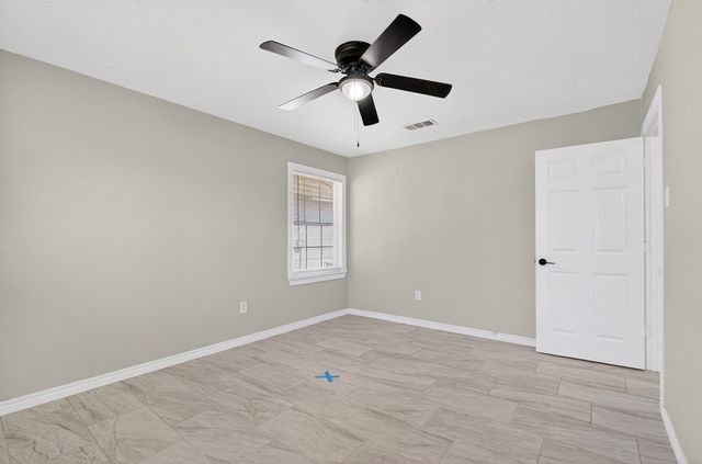 4005 Pleasant Dr, Midland, TX 79703