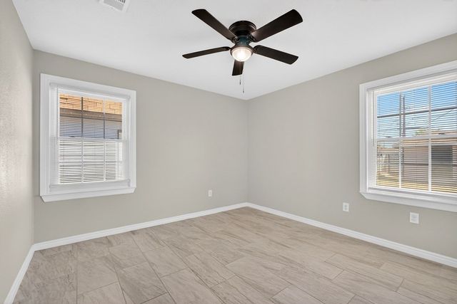 4005 Pleasant Dr, Midland, TX 79703