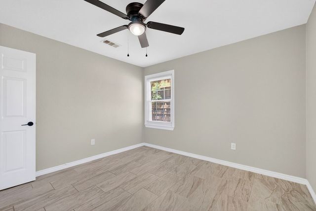 4005 Pleasant Dr, Midland, TX 79703