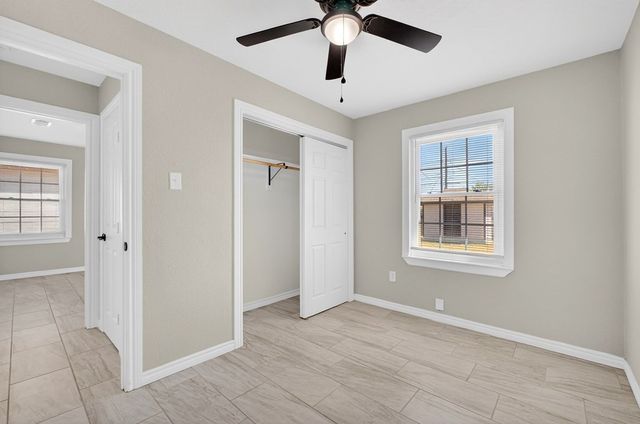 4005 Pleasant Dr, Midland, TX 79703