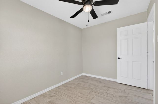 4005 Pleasant Dr, Midland, TX 79703