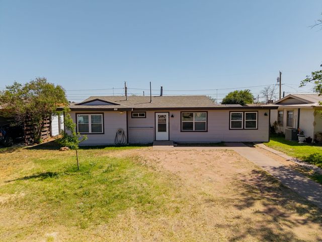 4005 Pleasant Dr, Midland, TX 79703