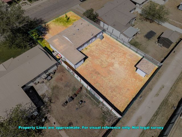 4005 Pleasant Dr, Midland, TX 79703