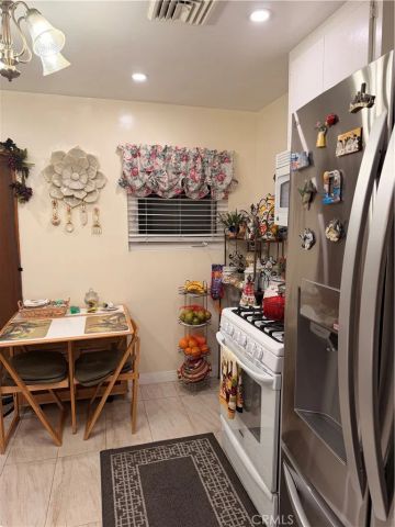 444 W Buckthorn, Inglewood, CA 90301