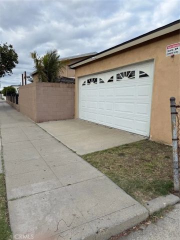 444 W Buckthorn, Inglewood, CA 90301