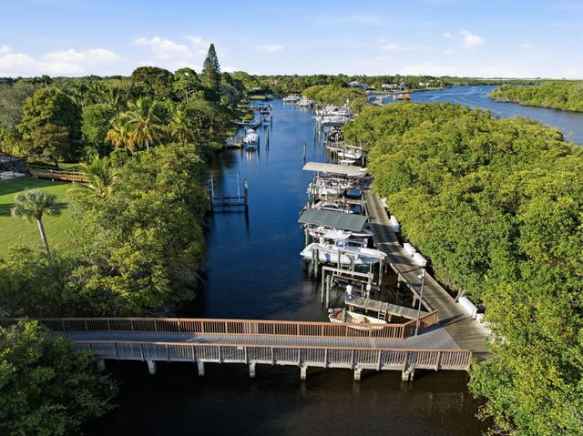 4330 SW Thistle Terrace, Palm City, FL 34990