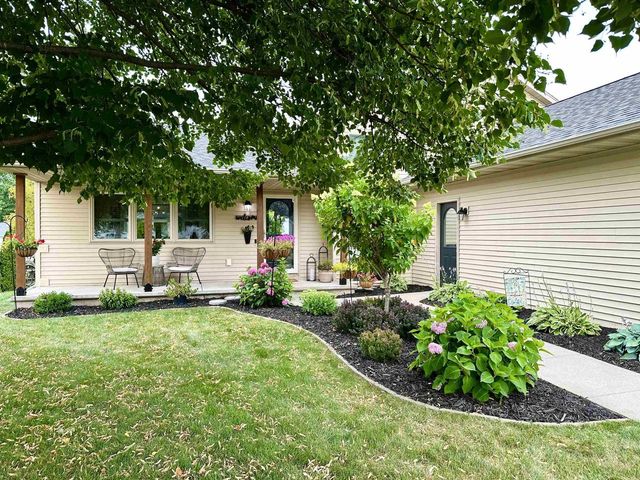 3238 ISAAC LANE, Oshkosh, WI 54902