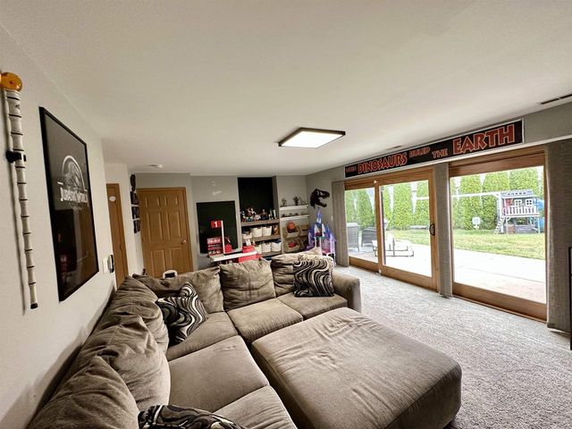 3238 ISAAC LANE, Oshkosh, WI 54902