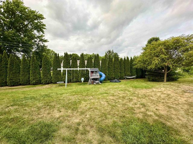 3238 ISAAC LANE, Oshkosh, WI 54902