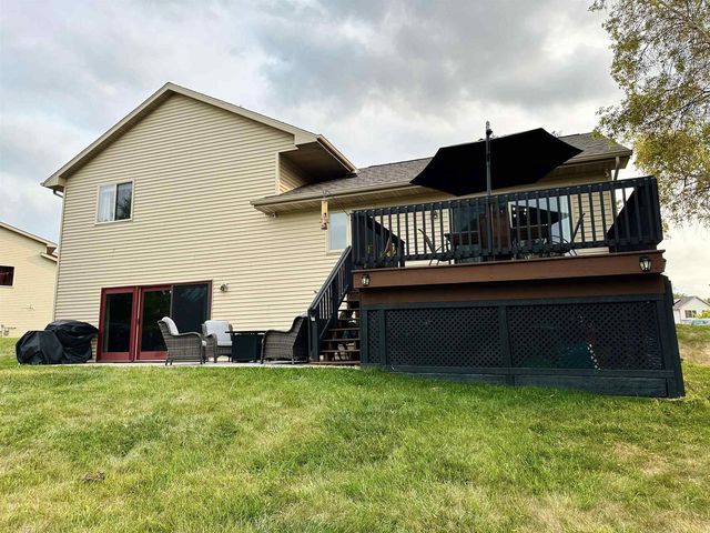3238 ISAAC LANE, Oshkosh, WI 54902