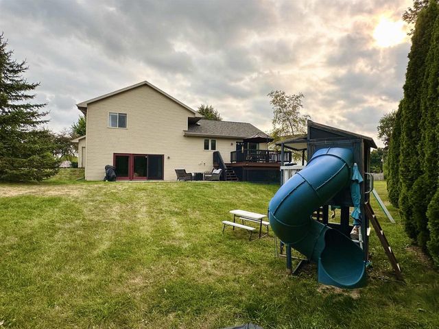 3238 ISAAC LANE, Oshkosh, WI 54902