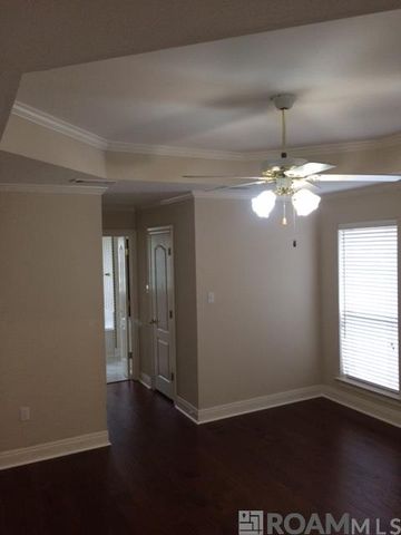 3948 Preakness Dr, Baton Rouge, LA 70816