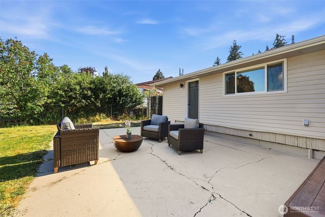 8434 E E Street, Tacoma, WA 98445