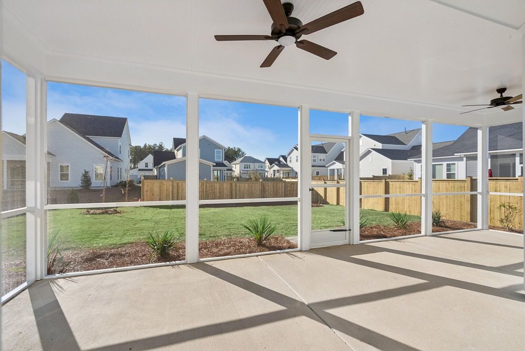 Image 16 of property listing at 400 Brightside Trail, Summerville, SC 29486