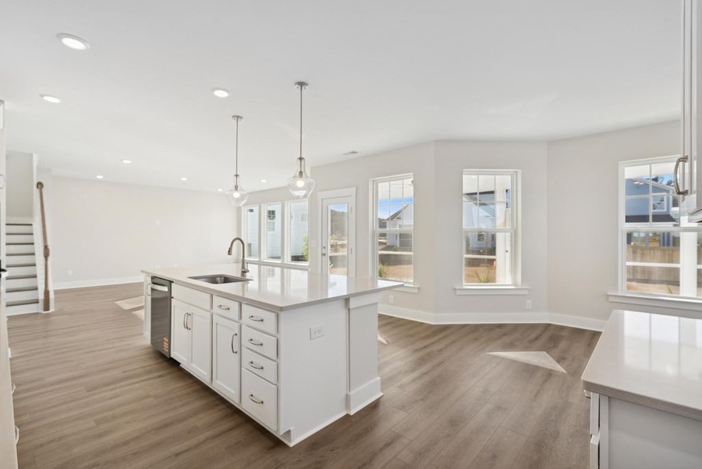 Image 4 of property listing at 400 Brightside Trail, Summerville, SC 29486