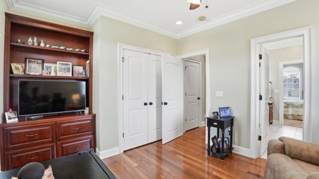 102 Highpoint Blvd, Tullahoma, TN 37388