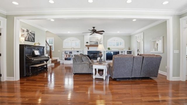 102 Highpoint Blvd, Tullahoma, TN 37388