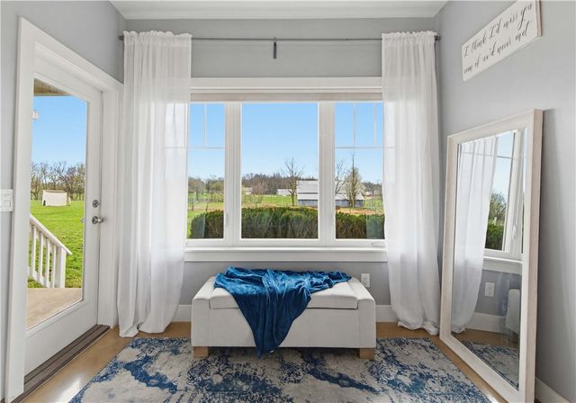 16000 Peterson Road, Gentry, AR 72734