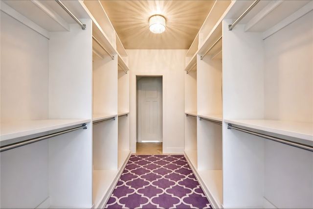 16000 Peterson Road, Gentry, AR 72734