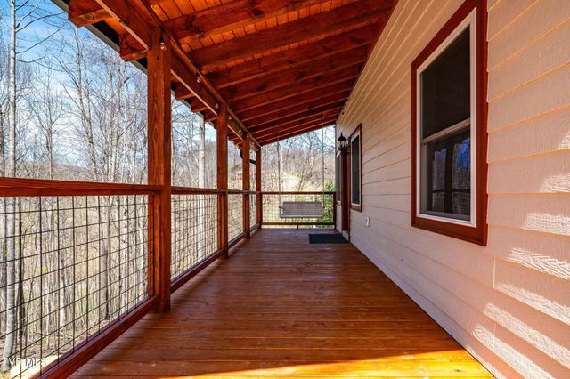 1135 Cherry Springs Lane, Trade, TN 37691