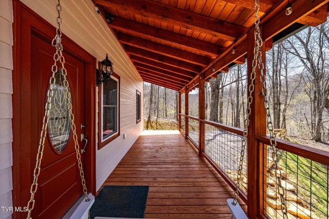 1135 Cherry Springs Lane, Trade, TN 37691