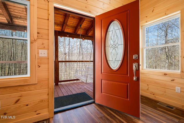 1135 Cherry Springs Lane, Trade, TN 37691