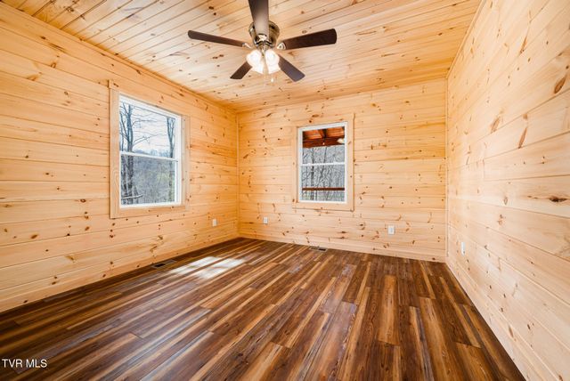 1135 Cherry Springs Lane, Trade, TN 37691