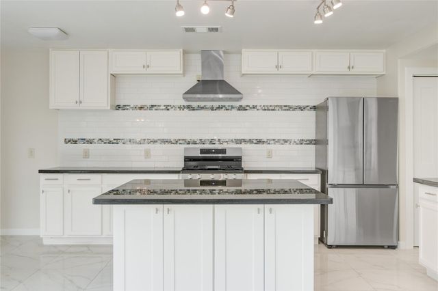 4427 Waterfall Way, Sugar Land, TX 77479