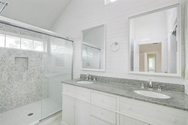 4427 Waterfall Way, Sugar Land, TX 77479