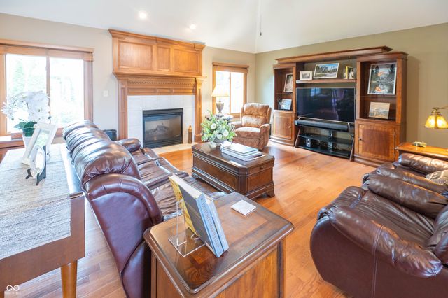 2603 Waldon Drive, Greenwood, IN 46143